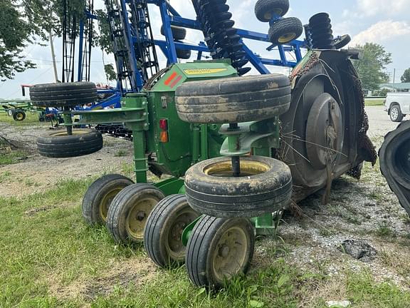 Image of John Deere R15 equipment image 3