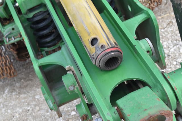 Image of John Deere R15 equipment image 4