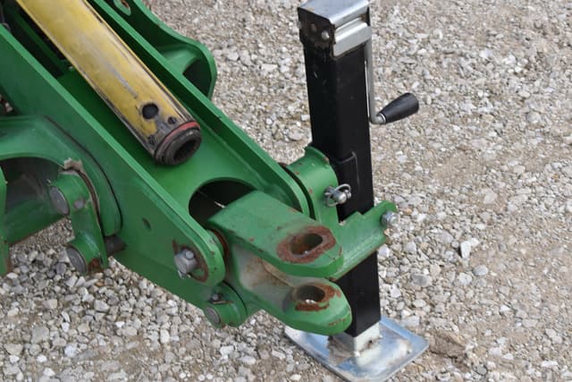 Image of John Deere R15 equipment image 3