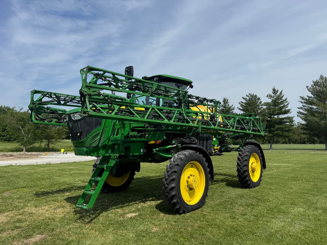 Image of John Deere R4023 Primary image