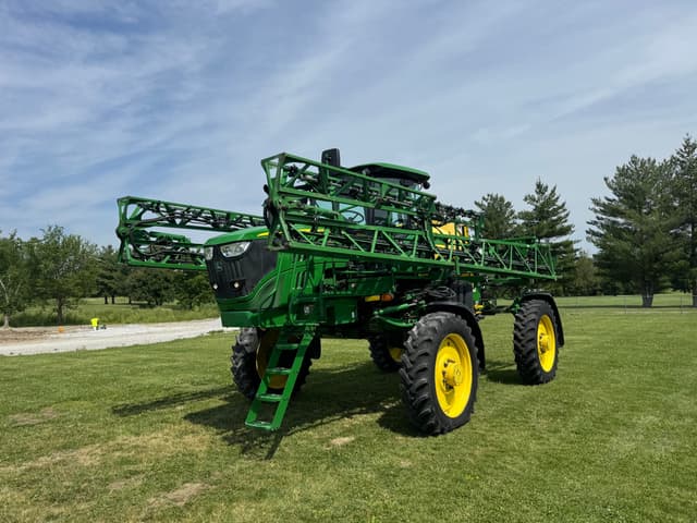 Image of John Deere R4023 equipment image 2