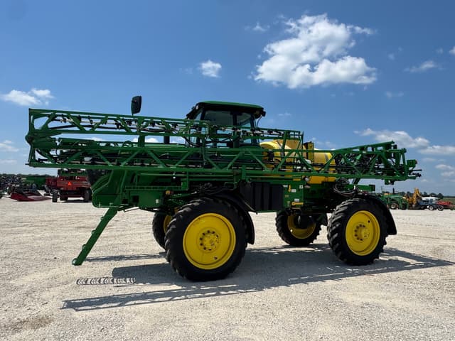 Image of John Deere R4023 equipment image 4