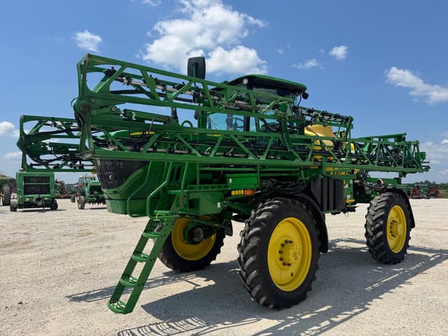 Image of John Deere R4023 equipment image 3