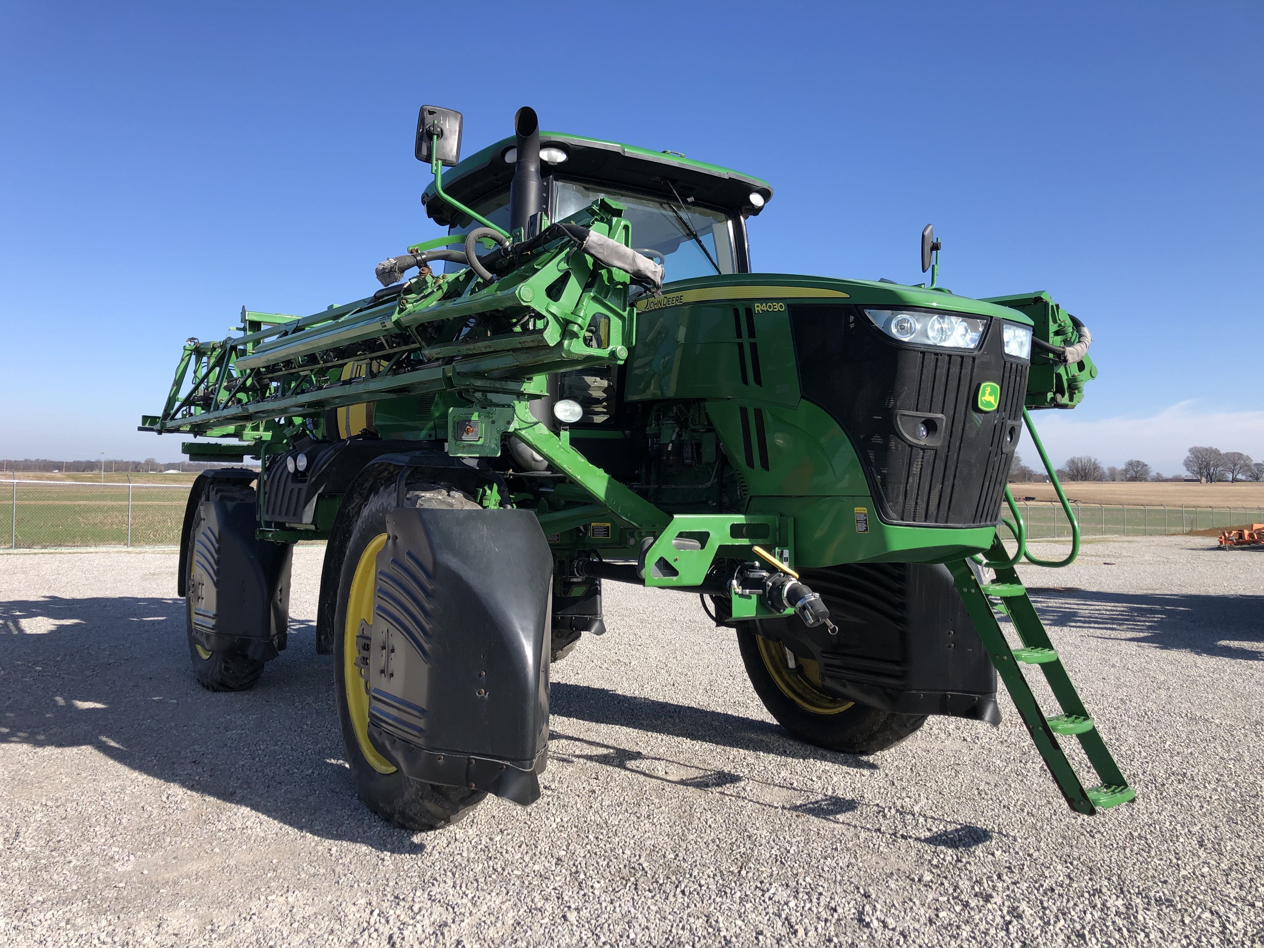 Main image John Deere R4030