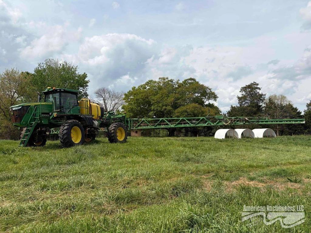 John Deere R4030 Equipment Image0