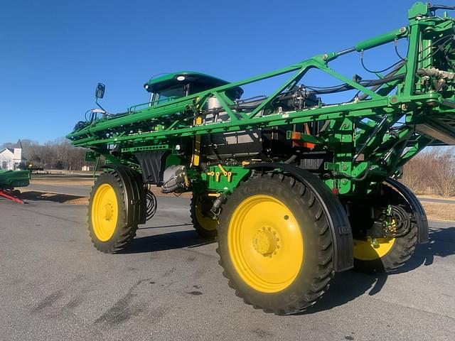 Image of John Deere R4030 equipment image 2