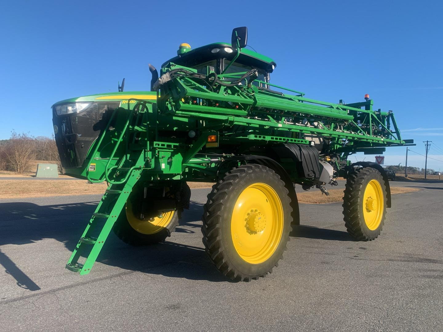Main image John Deere R4030