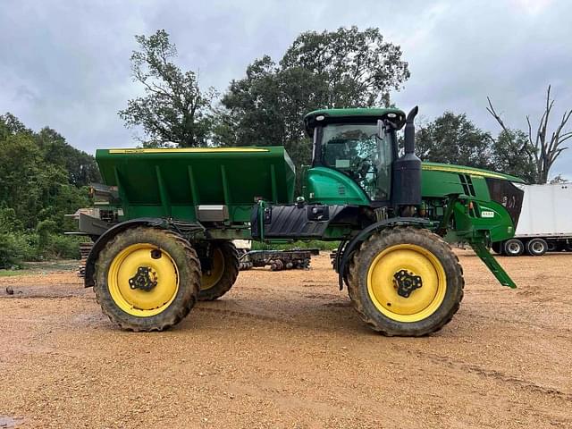 Image of John Deere R4030 equipment image 3