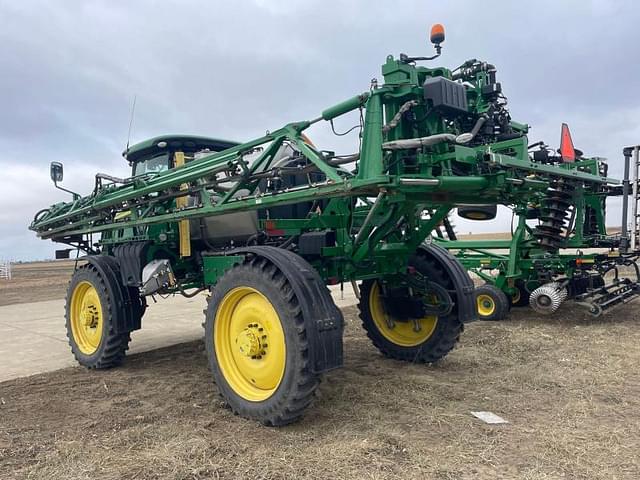 Image of John Deere R4038 equipment image 4