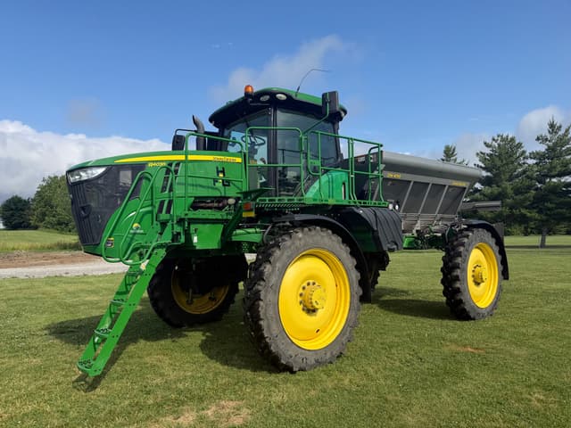 Image of John Deere R4038 equipment image 1