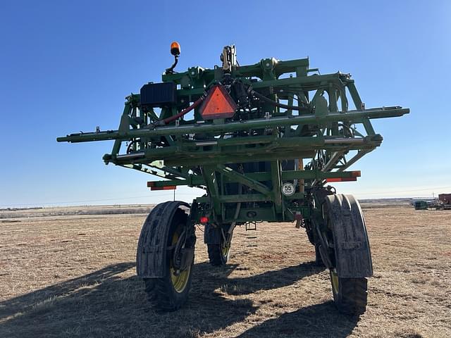 Image of John Deere R4038 equipment image 3