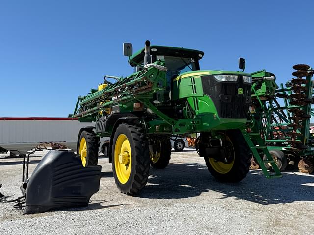 Image of John Deere R4038 equipment image 1