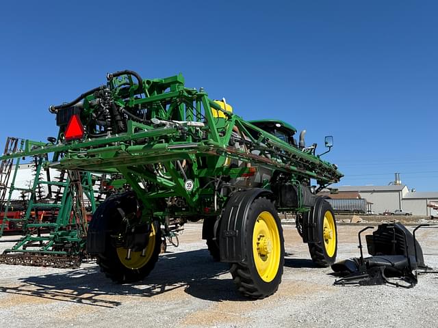 Image of John Deere R4038 equipment image 4