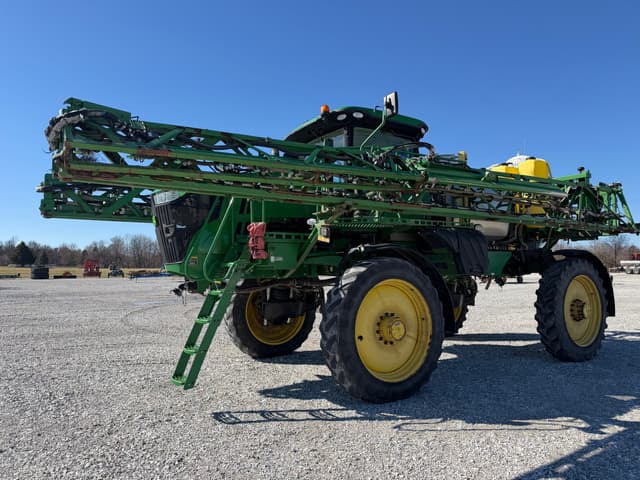 Image of John Deere R4038 equipment image 4