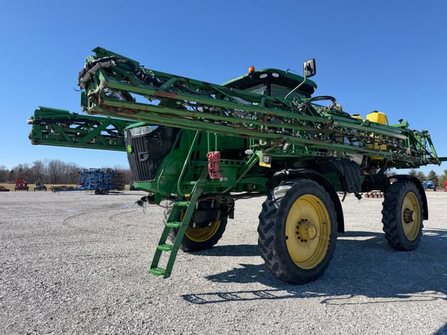 Image of John Deere R4038 equipment image 2