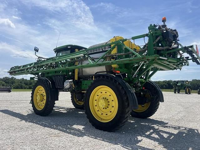 Image of John Deere R4038 equipment image 4
