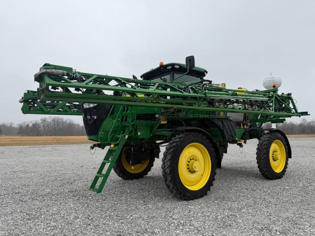 Image of John Deere R4038 equipment image 2