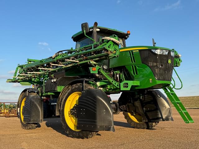 Image of John Deere R4038 equipment image 1