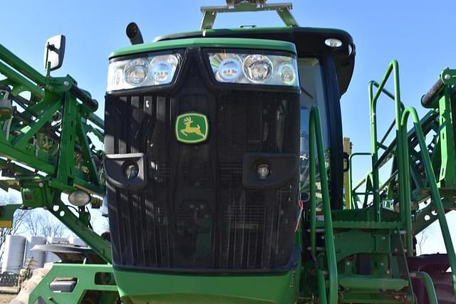 Image of John Deere R4038 equipment image 4