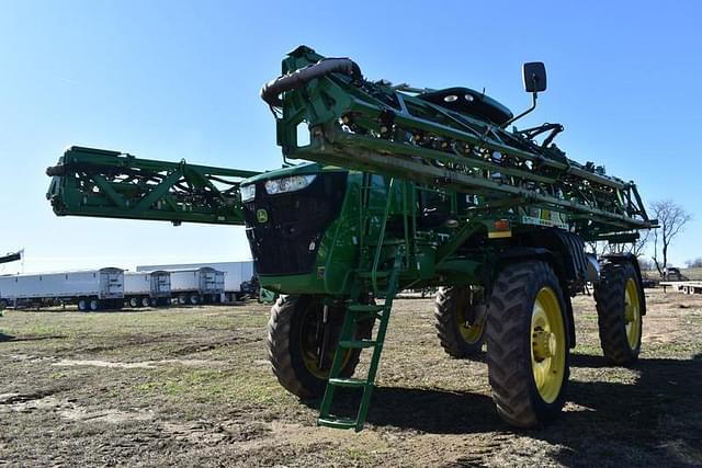 Image of John Deere R4038 equipment image 3