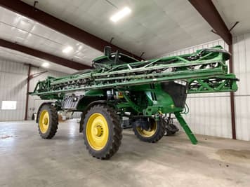 Main image John Deere R4044