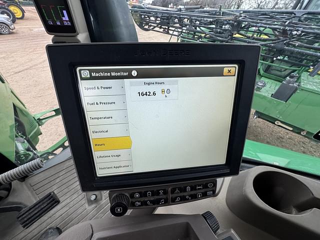 Image of John Deere R4045 equipment image 2