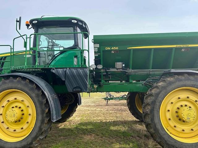 Image of John Deere R4045 equipment image 3