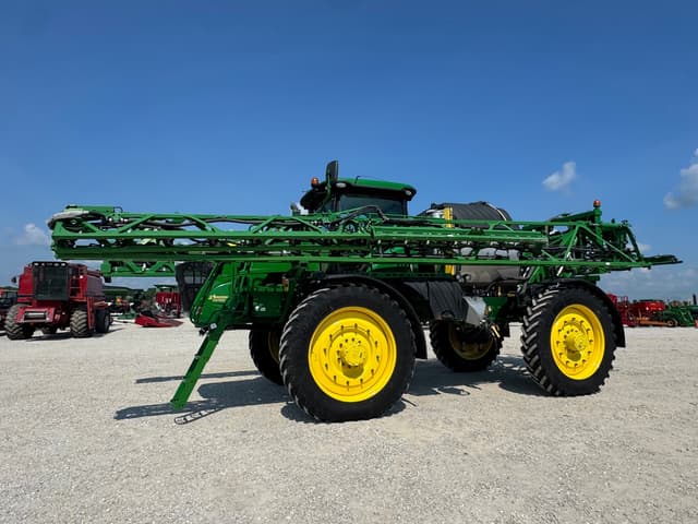Image of John Deere R4045 equipment image 3