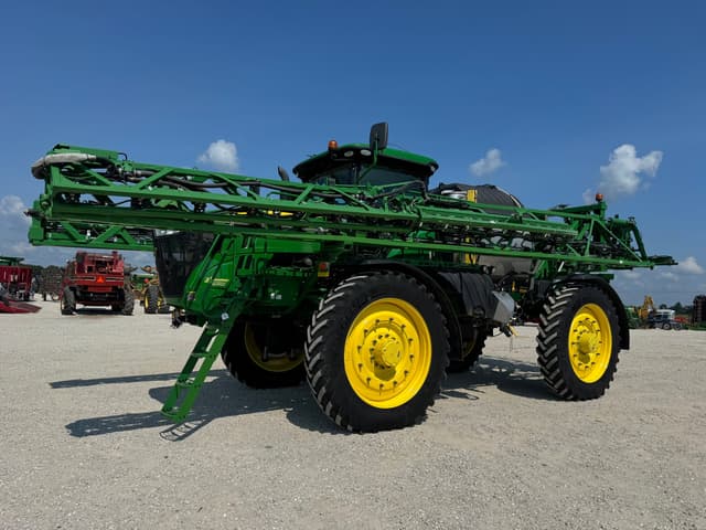 Image of John Deere R4045 equipment image 2