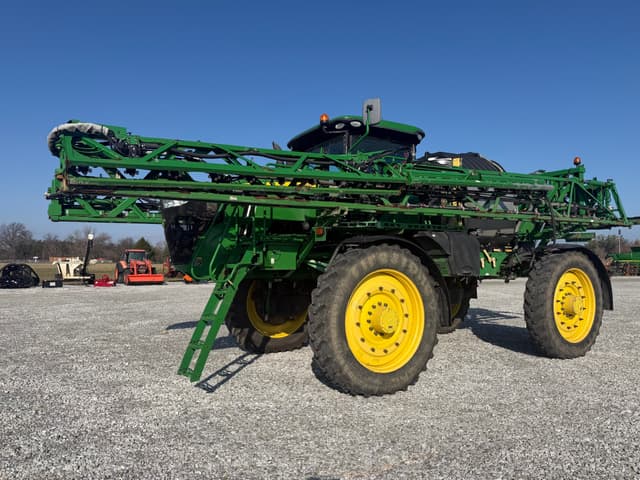 Image of John Deere R4045 equipment image 1