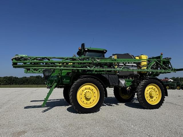 Image of John Deere R4045 equipment image 2