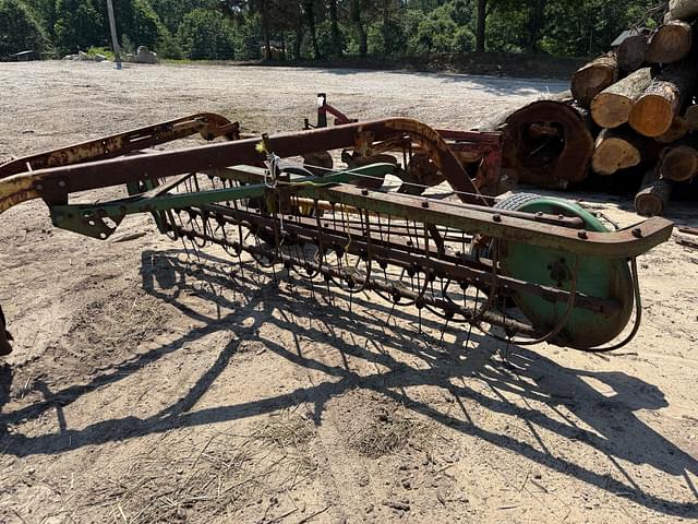 Image of John Deere 640 equipment image 1