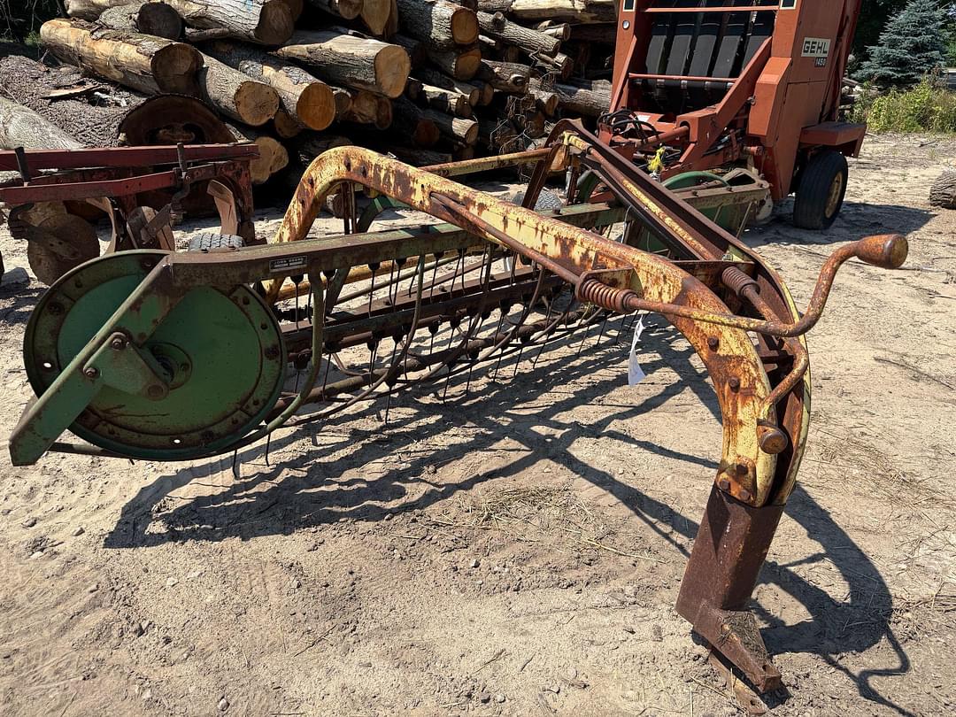 Image of John Deere 640 Primary image