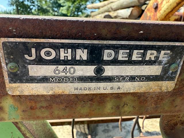 Image of John Deere 640 equipment image 4