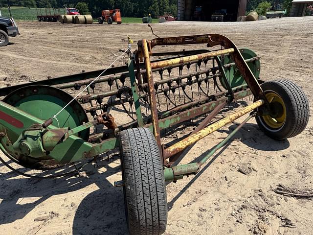 Image of John Deere 640 equipment image 2