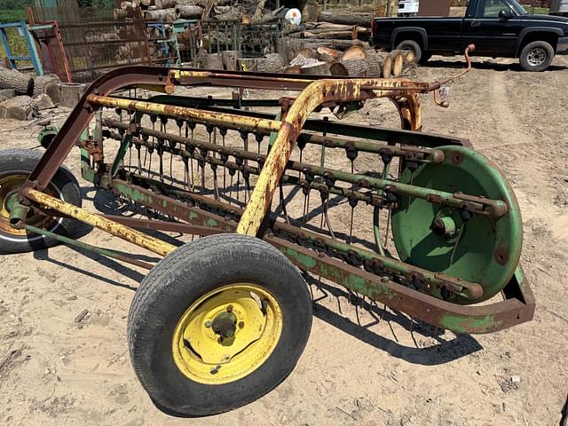 Image of John Deere 640 equipment image 3