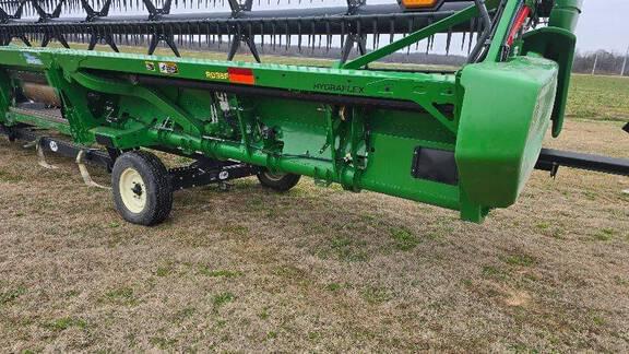 Image of John Deere RD35F equipment image 4