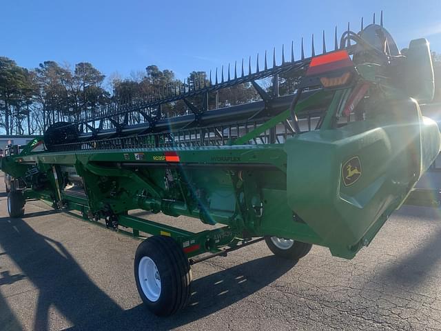 Image of John Deere RD35F equipment image 4