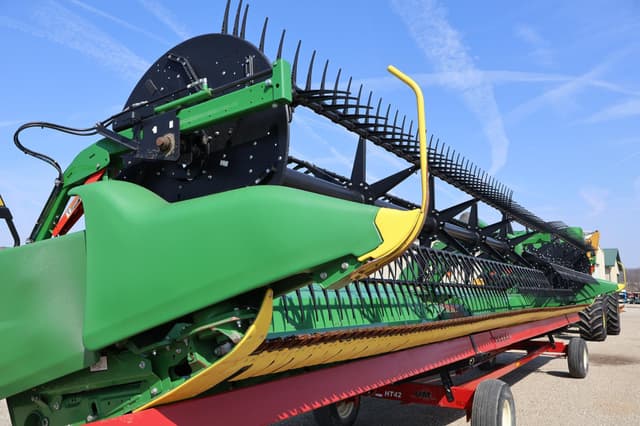 Image of John Deere RD40F equipment image 1