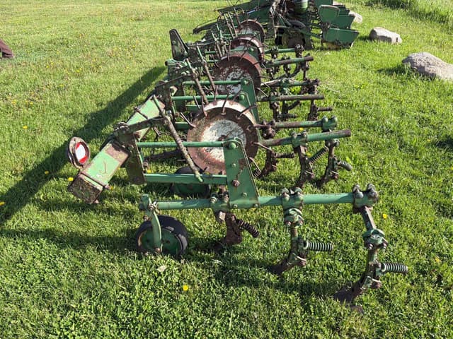Image of John Deere RG4 equipment image 1