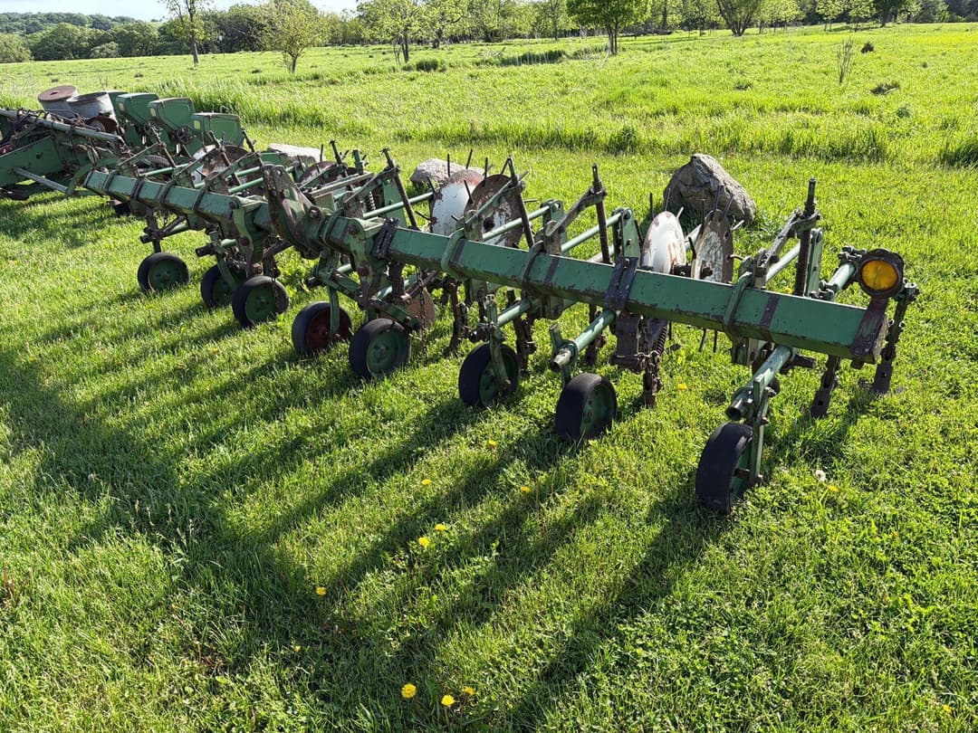 Image of John Deere RG4 Primary image
