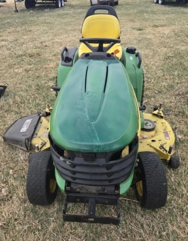 Image of John Deere X520 equipment image 1