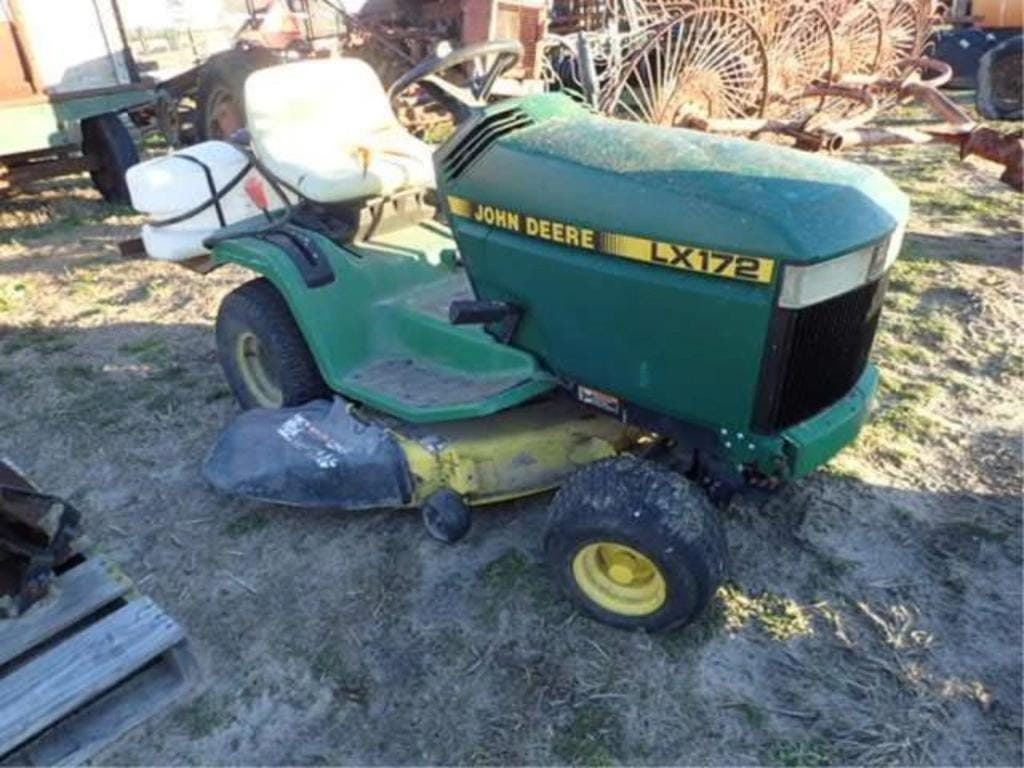 Main image John Deere LX172