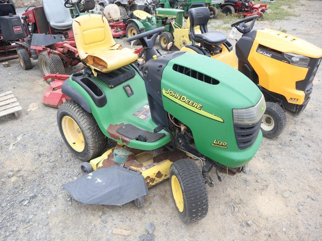 Image of John Deere L120 Primary image