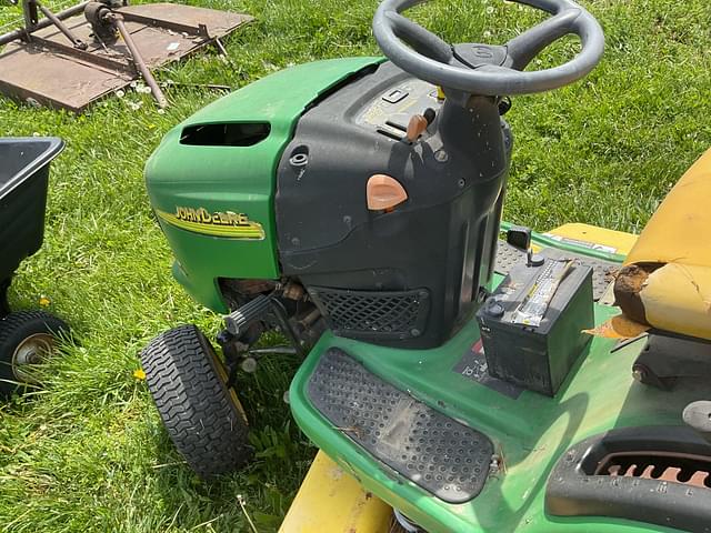 Image of John Deere G110 equipment image 1