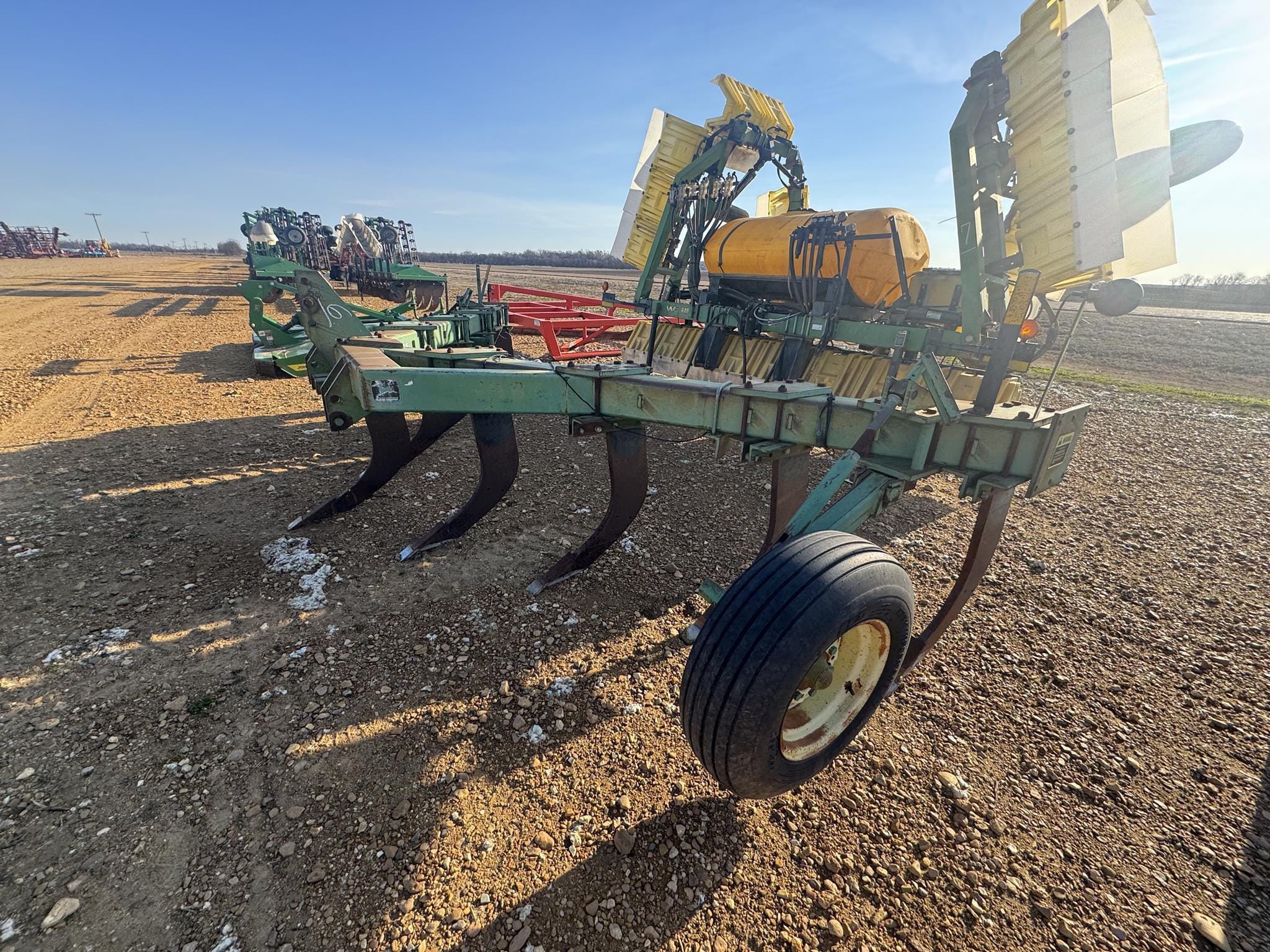 John Deere 915 Equipment Image0