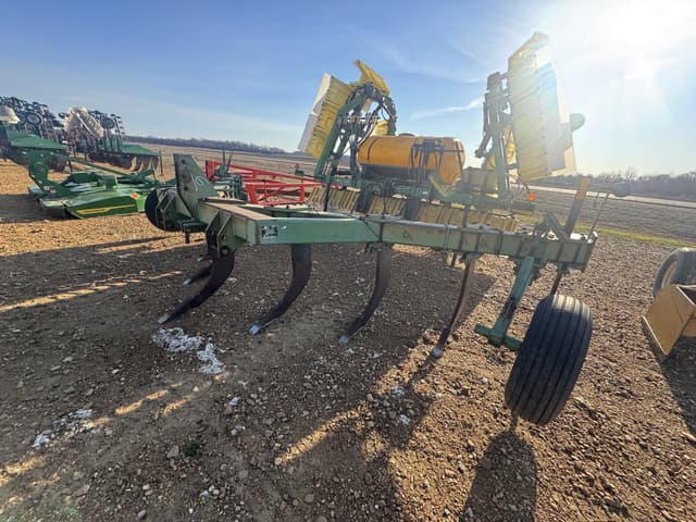 Image of John Deere 915 equipment image 1