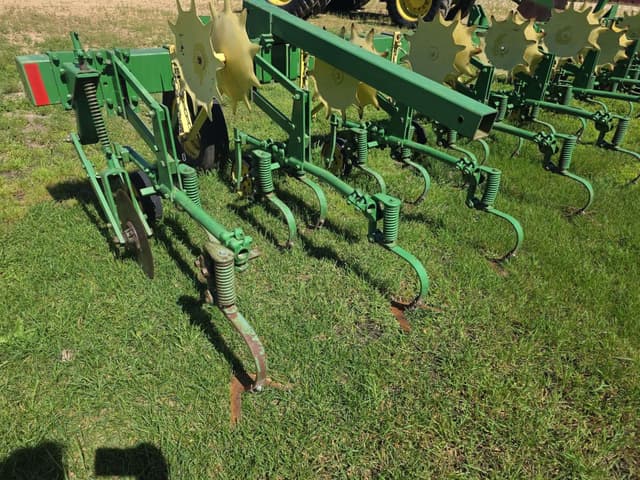 Image of John Deere RM equipment image 1