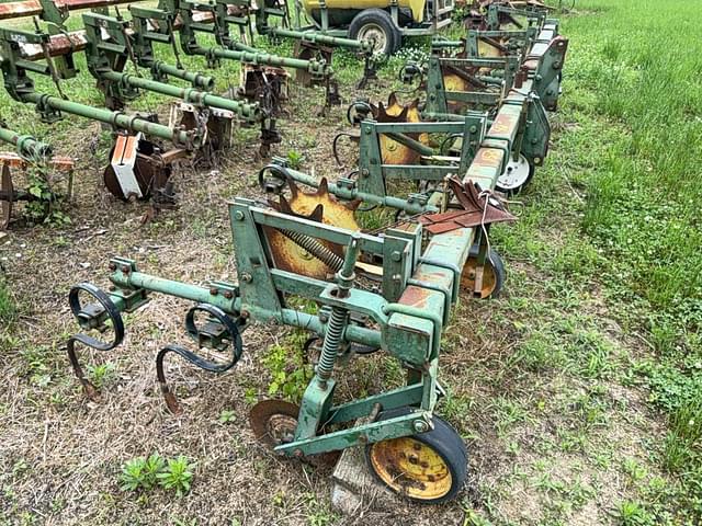 Image of John Deere RM equipment image 2