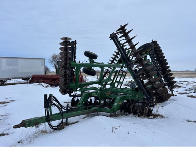 Image of John Deere 637 equipment image 4